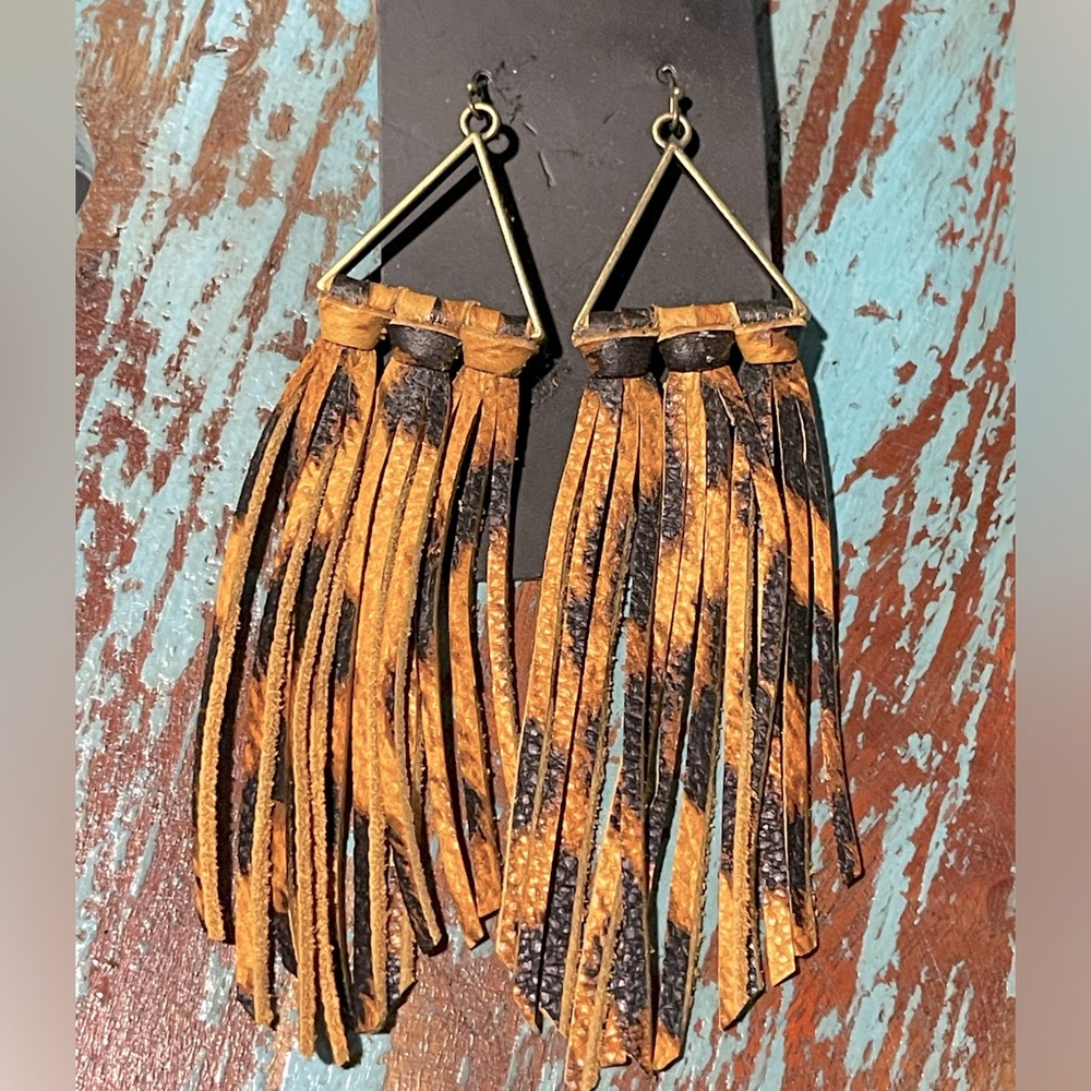 Western Leopard Leather Fringe Tassel earrings
